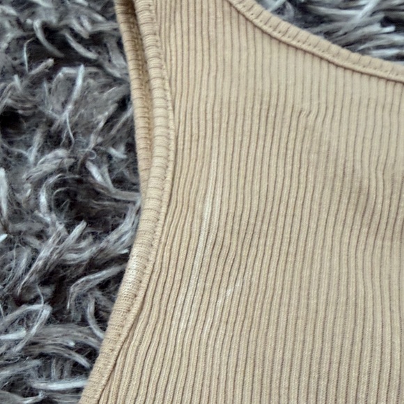 H&M Beige Ribbed Side-Ruched Tank Top - Picture 4 of 4
